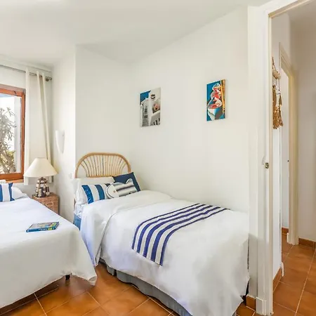 Con Vistas En Arenal Den Castell Apartment *